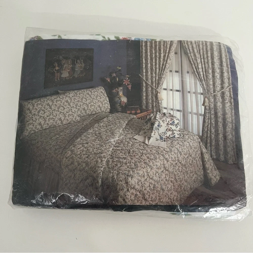 NEW Vintage JC Penney Percale Twin Size Floral Fitted Sheet Permanent Press